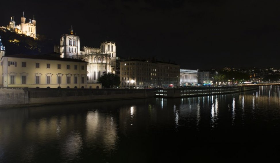Lyon Quai de Saône la nuit